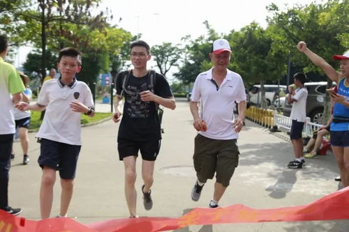 爱在朝阳下,乐在运动中 一中附小五年级亲子欢乐跑