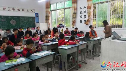 讲治镇中心小学携手朝阳寺小学开展教学研讨活动