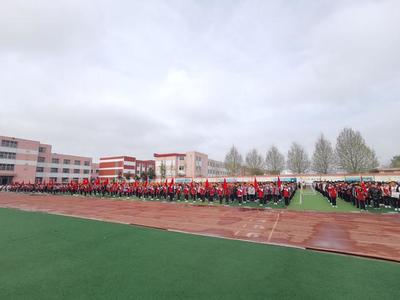 国家安全 你我同行——刘店子中心小学与朝阳中心小学联合举行第六个全民国家安全教育日主题升旗仪式